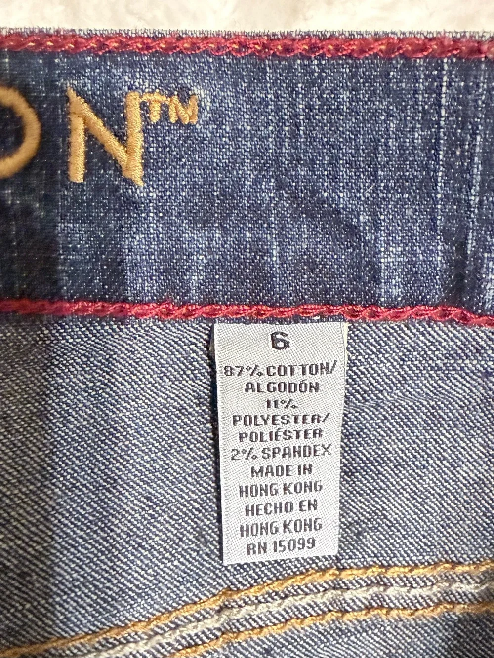 Covington Women's Dark Blue Flare Jeans with Pink Striped Belt - Size 6 - Picture 4 of 16